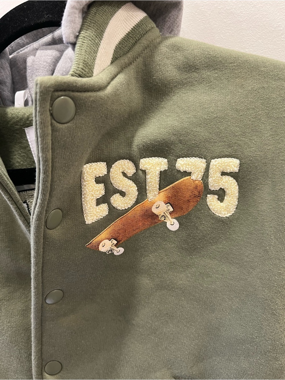 Zara Boys Varsity Hoodie Jacket Skate Ramp Green Cream Size 8/9 (130) - Picture 4 of 7